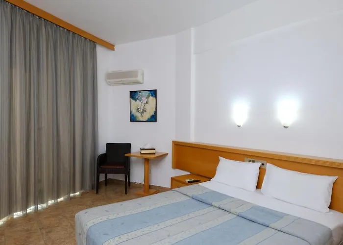 Flamingo Beach Hotel